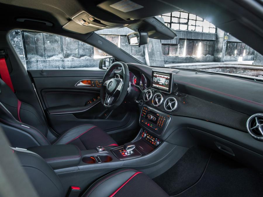  Mercedes-Benz CLA45 AMG 2013 года  (фото 17 из 22)